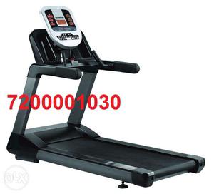 4 hp 250 kg user weight - commercial Motorised Treadmill