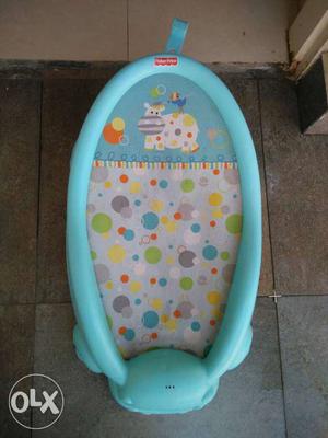Baby's Bath Tub - Fisher-Price Brand