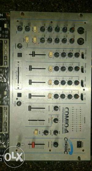 Dj mixer only for mixer 4 channel + 2 Mic channel