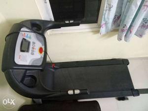 Iso Solid Tread Mill 1 Year Old Not Even Used For