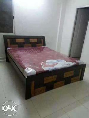 It's brand new 6x6.5 wooden cot without storage