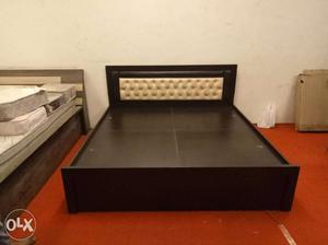 King size bed (6x6) new bed