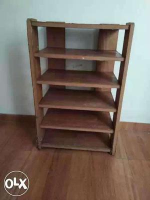 Shoe rack in good condition