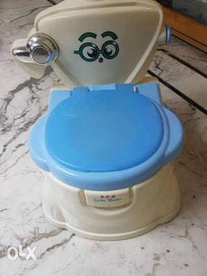 Toddler's White And Blue Potty Trainer