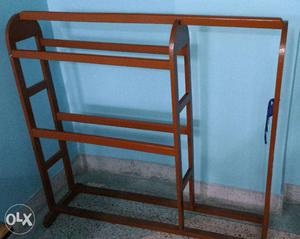 Wooden Cloth Stand (ulna) for immediate sale