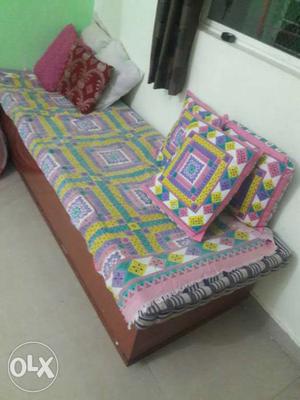 Wooden box bed diwan small size