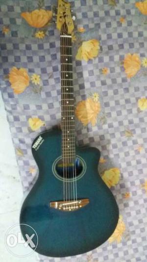 Yemaha Cm2 Acoustic guitar in good