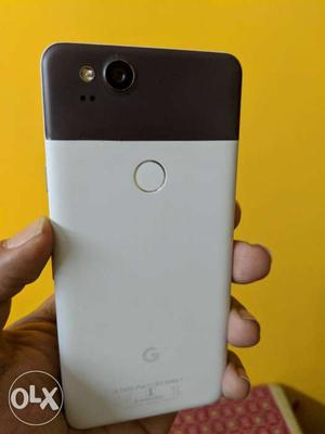 Google pixel 2 64 gb Scratchless almost new phone