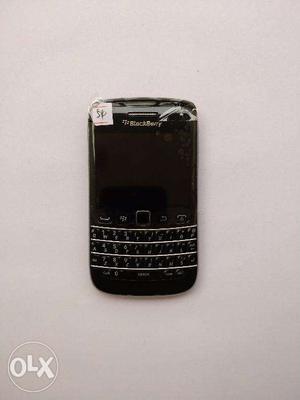 INDORE -new blackberry bold 