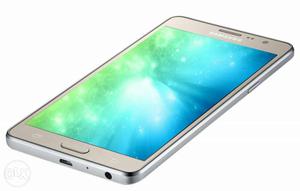 Samsung on7 Pro Gold 2gb ram and 5.5 inch 1 years very good