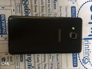Samsung on7 mobile for sale.. it’s good