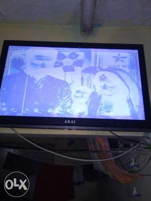 Akai 32 inch led Flat Screen TV with remote