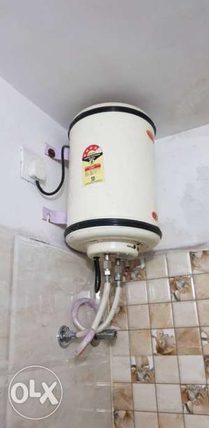 Bajaj geyser 10 litres in perfect working