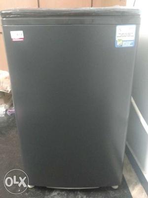 Brand New excellent condition Washing Machine for