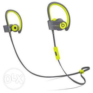 Brand new Powerbeats 2 in-Ear Headphone