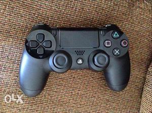 Controller original PS 4 Black Condition Brand New