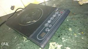 Croma Induction Cooker