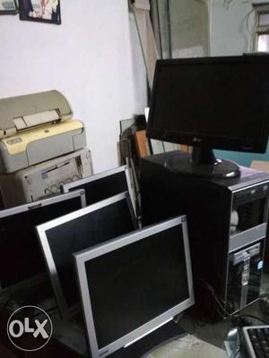 Five Flat Screen Computer Monitors rs per cmpter