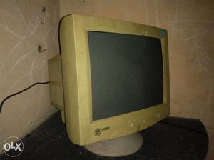 Gud condition 19inch monitor