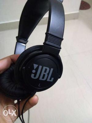 JBL high quality sound headphones just 2 weeks old
