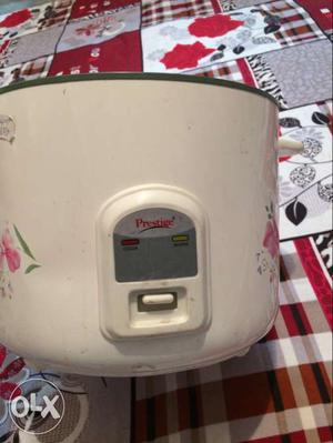 Prestige rice cooker less used mint condition