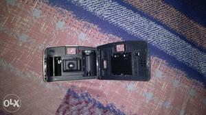 Want to sell my still camera interested buyers