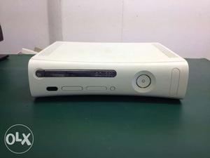 White Xbox 360 Game Console