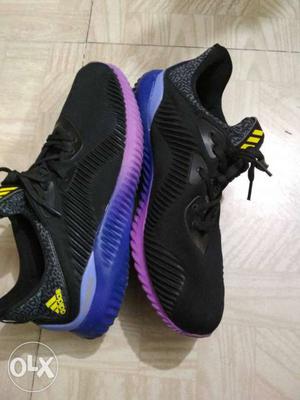 Black-and-purple Adidas Running Shoes