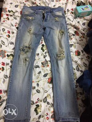 Blue Denim Distressed Jeans ``