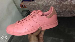 Brand new Adidas Originals Stan Smiths uk9 size call me at