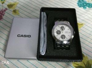Casio 2 yrs warranty chronography (new piece)