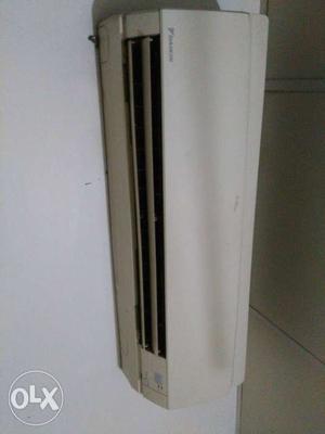 Daikin White Split-type Air Conditioner