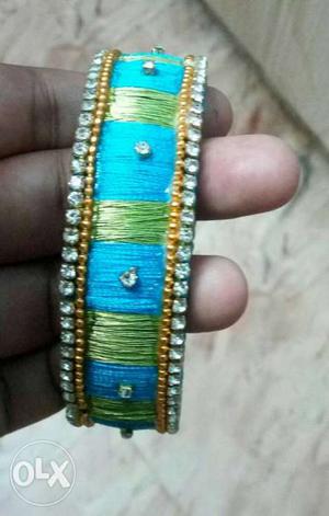 Dazzling mixed colour bangle