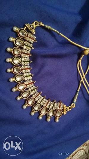 Gold-colored Collar Necklace