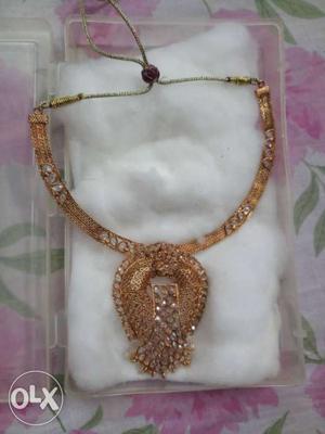 Gold-colored Encrusted Necklace