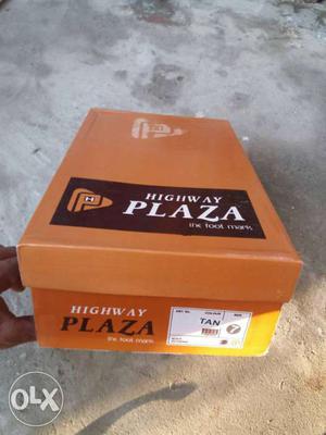 Highway Plaza Shoe Box