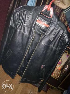 Its a premium quality leather jacket. fully