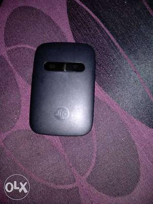 Jio fi 3 4 months old,in warranty, condition like new
