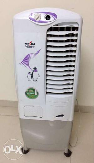 Kenstar air cooler with swing and water level