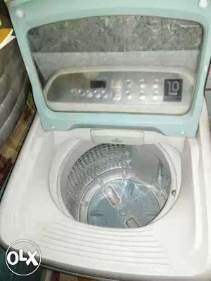 Samsung Automatic machine with diamond tub in a good