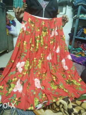 Women's Red, Green, And White Floral Pleated Skirt