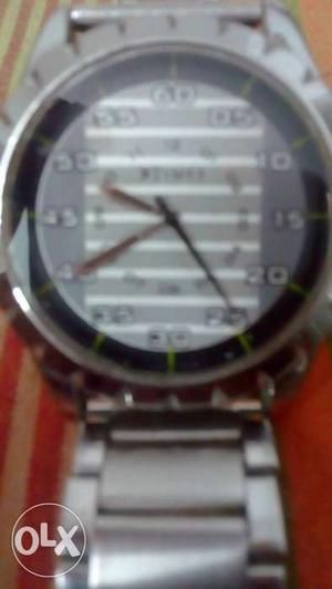 Wrist Watch with Big Dial Apt for new trend of