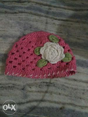 A woollen cap for up to 15 year child