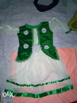 Baby frock dress. new dress now hear 1 pc 300 price