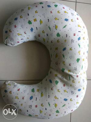 Feeding pillow and Changing station with comfy