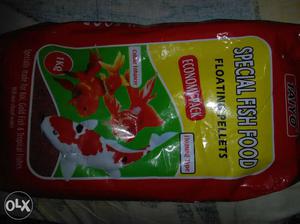 Fish food for sale. 1 kg. stock clearance.