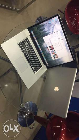 MacBook Pro 17” c2D with 500 hdd mint condition