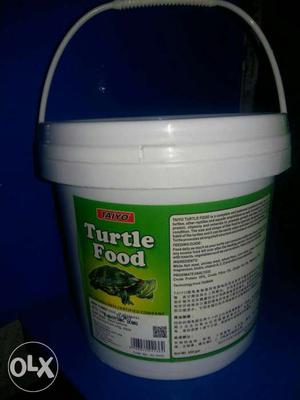 Turtle Food Bucket