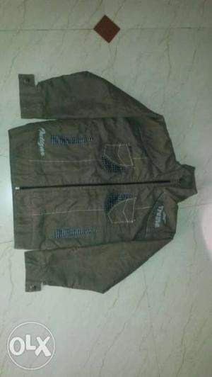 Jaket for 10 to12 years old urjent sell
