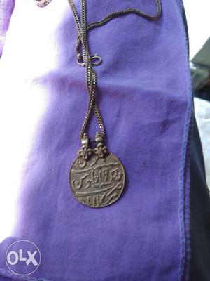 Silver-colored Chain Necklace With Antique Coin Pendant